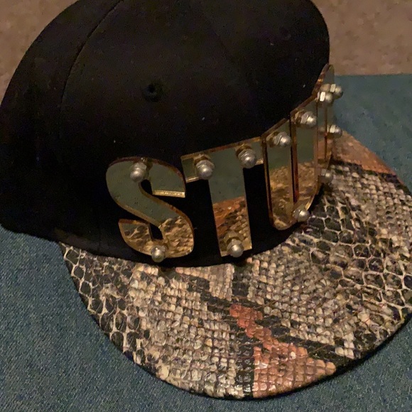 STUD python hat - Picture 3 of 4